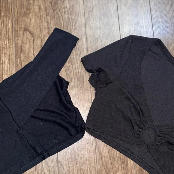 2 PIECES TOPS - Picture 1 of 4